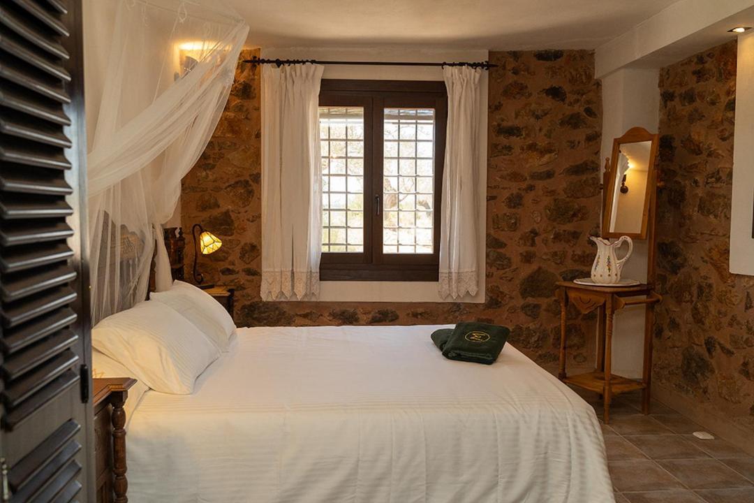 Masia De Matuta Vall de Almonacid Luaran gambar